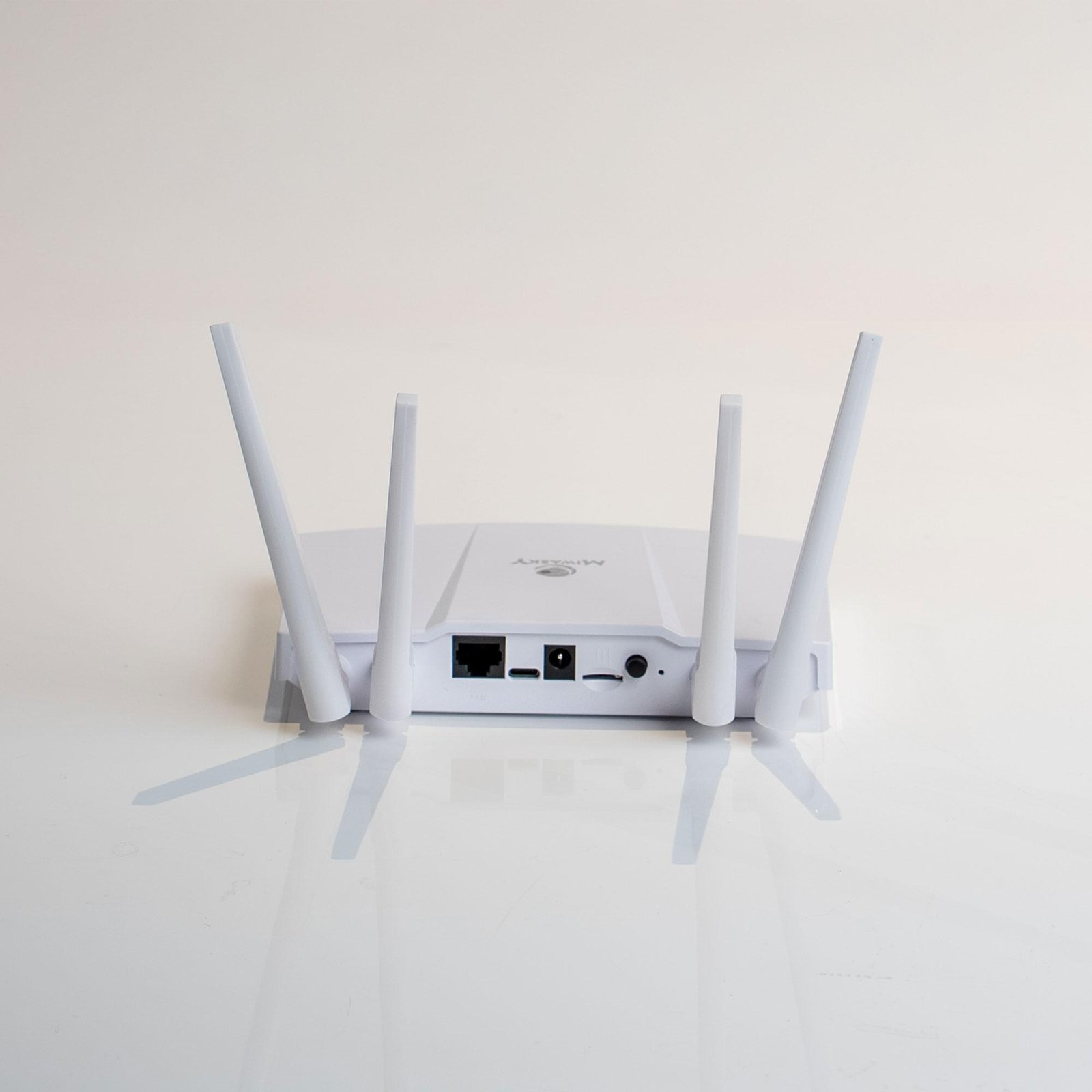 Miwasky IH803 4G LTE Wi-Fi 6 Router